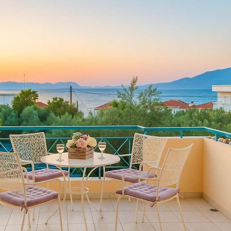 Seaview Terrace Haven-Perfect Location By The Sea Villa Kalamata Bagian luar foto