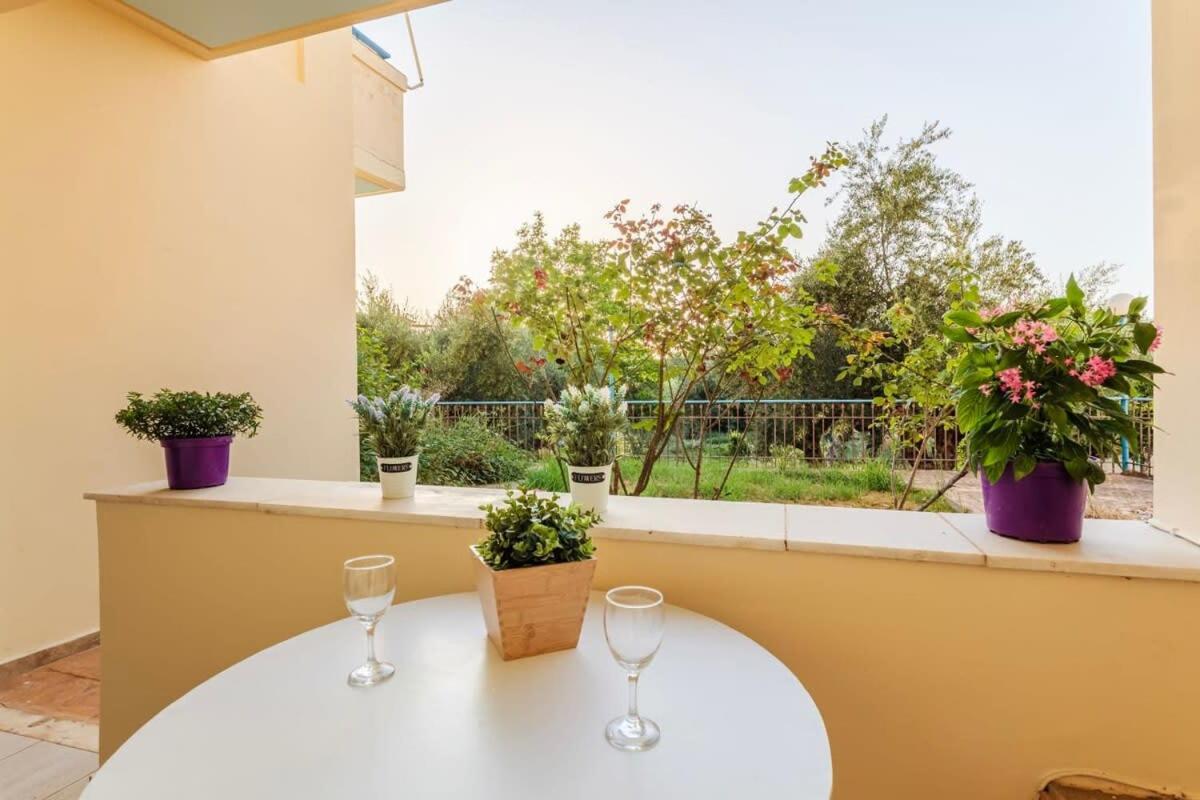 Seaview Terrace Haven-Perfect Location By The Sea Villa Kalamata Bagian luar foto