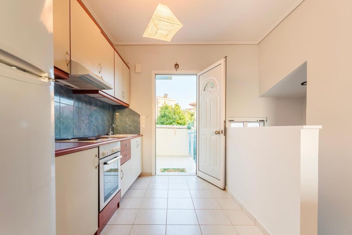 Seaview Terrace Haven-Perfect Location By The Sea Villa Kalamata Bagian luar foto