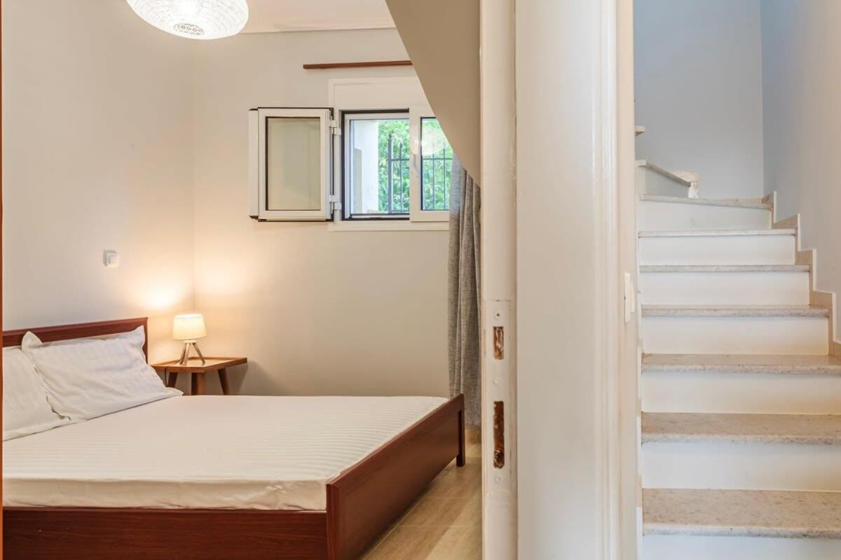 Seaview Terrace Haven-Perfect Location By The Sea Villa Kalamata Bagian luar foto