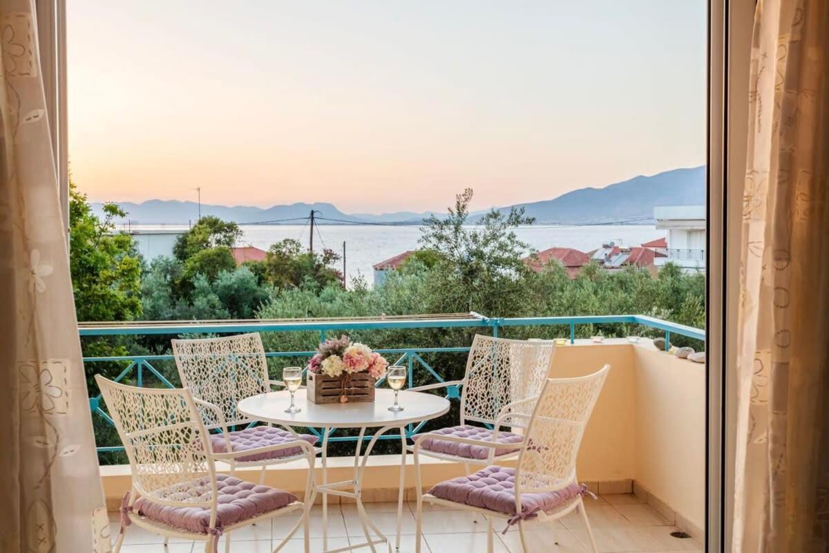 Seaview Terrace Haven-Perfect Location By The Sea Villa Kalamata Bagian luar foto